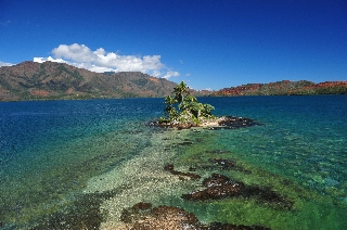 une photo de aérienne Îlot Pawéré (R. boisé) par Martial Dosdane