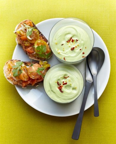 Velouté d’avocat au lait de coco