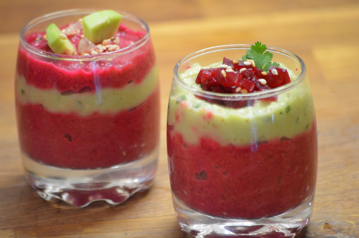 Verrine de mousse de betterave et avocat