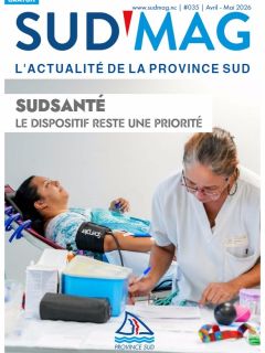 Sud-Mag cover: a nurse checks a patient in a chair with a blood pressure cuff; headline reads 'SUDSANTÉ: LE DISPOSITIF RESTE UNE PRIORITÉ' with Province Sud logo visible.