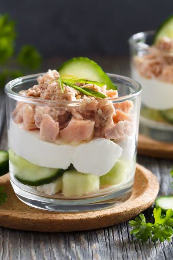 Verrines de concombre au thon