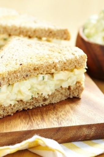 sandwich oeufs avocat
