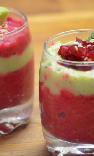Verrine de mousse de betterave et avocat
