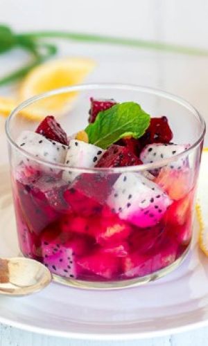 Salade de fruit à l'orange et au pitaya